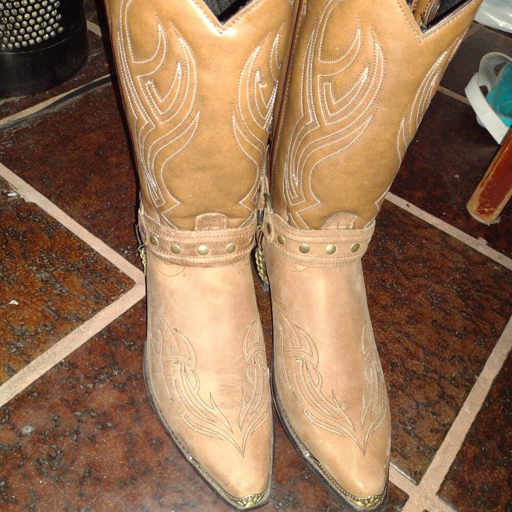 Men's size 10 1/2 cowboy boots